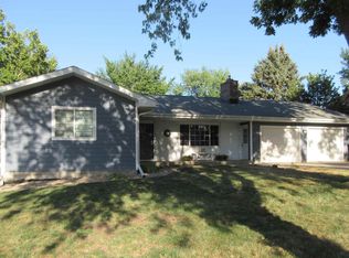 1204 Spruce St, Yankton, SD 57078
