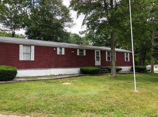 2 5th St, Brookfield, MA 01506