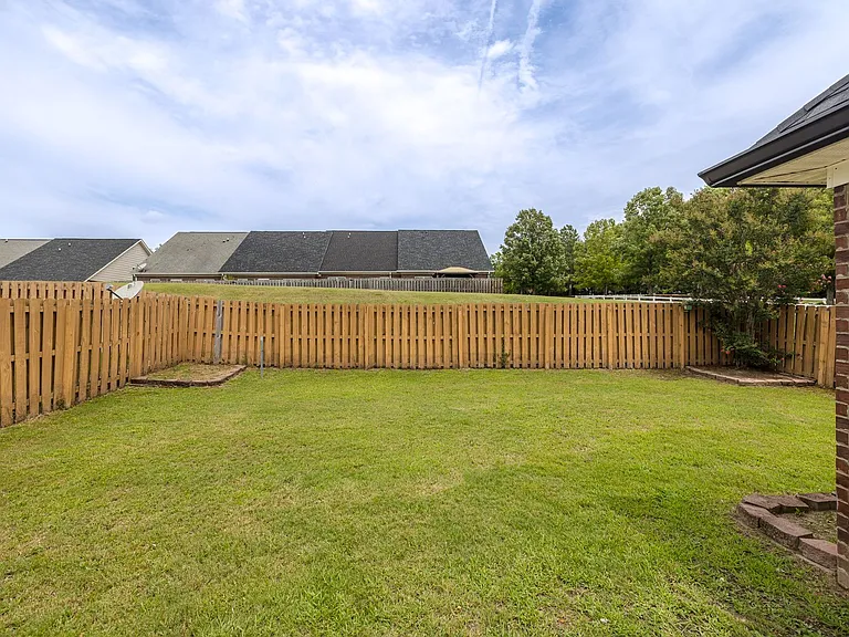 1053 Grove Landing Ln — Photo 38