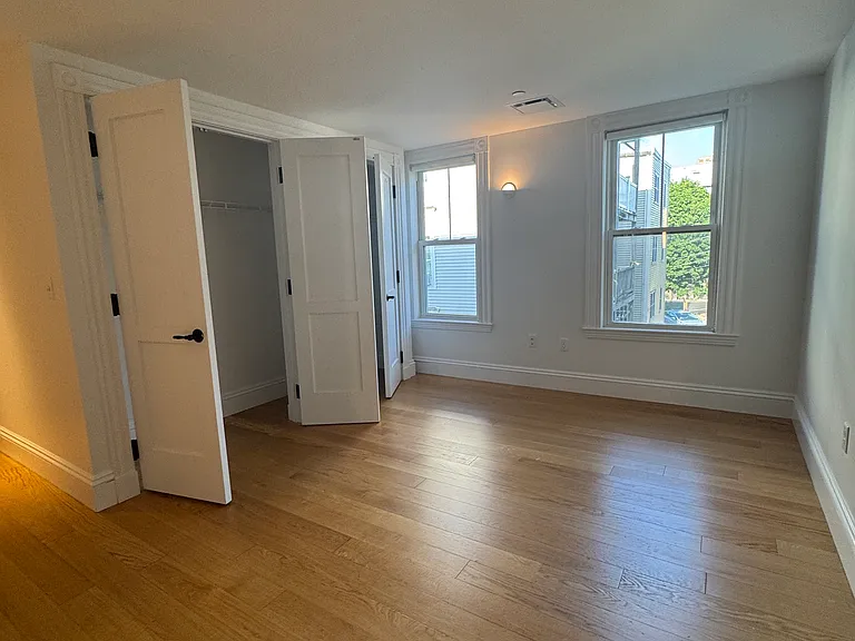 87 Gardner St — Photo 36