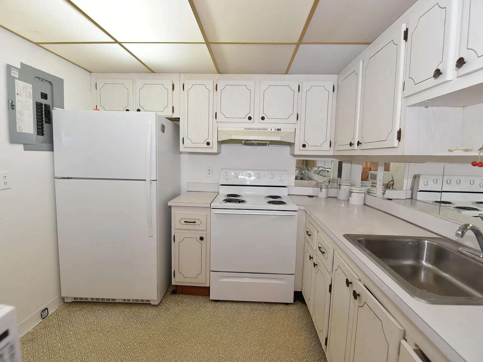 1 bed, 1.5 bath, 726 sqft, $1,200 — Photo 4