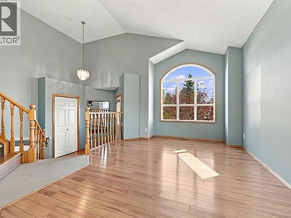 3rd image of 184 Hidden Cir NW