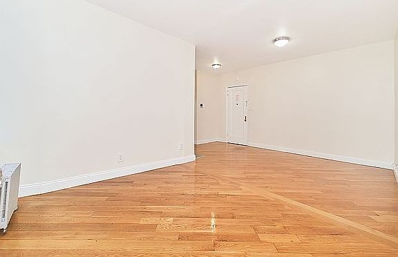 2nd image of 121 Seaman Ave APT 3E