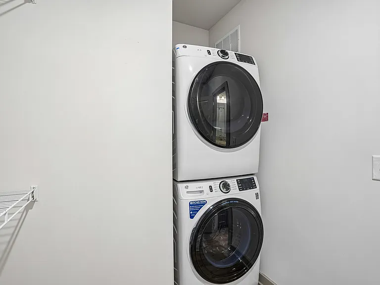 Ashley - Laundry Ashley - Laundry