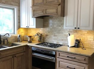 1260 Harvest Ct, Naperville, IL 60564