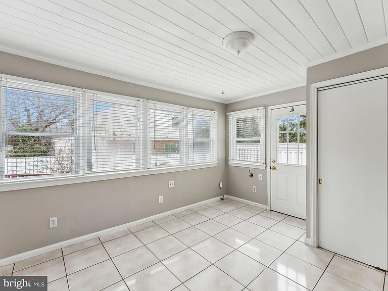3503 Maple Ct — Photo 14