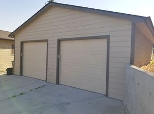 912 S Main St, Pendleton, OR 97801