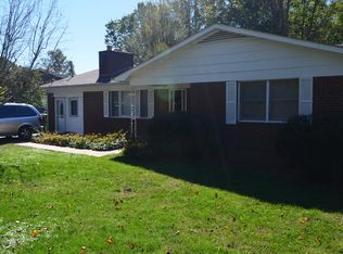 807 Mountain View Rd, Mars Hill, NC 28754