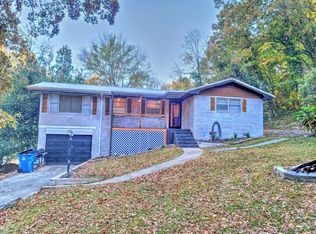 220 W Crest Rd, Rossville, GA 30741