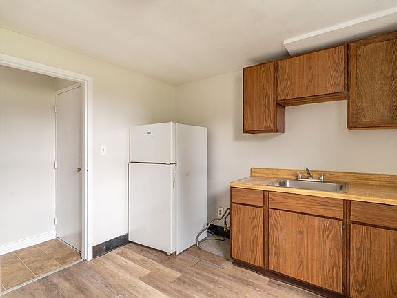 2nd image of 60 Linda Dr APT 1