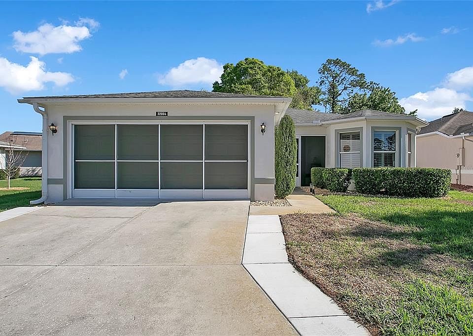 1st image of 32804 OAK PARK DRIVE