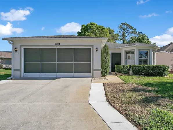 32804 Oak Park Dr, Leesburg, FL 34748