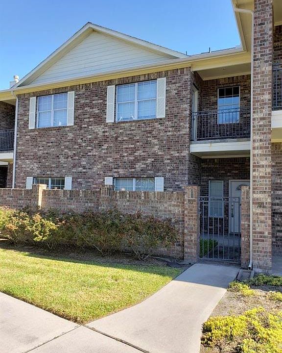 1st image of 2865 Westhollow Dr Unit 83