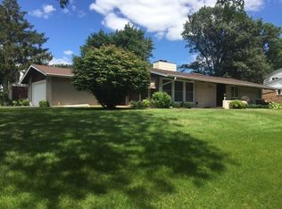 5408 La Cumbre Ln, Rockford, IL 61107