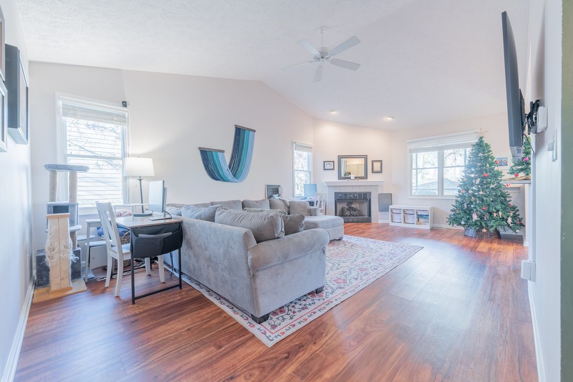 next background image