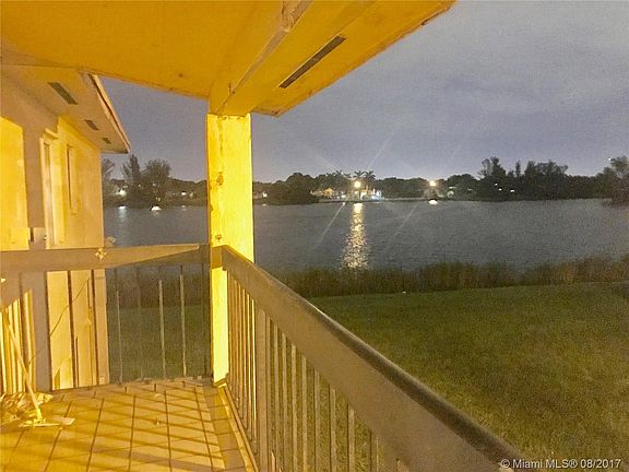 4th image of 1800 NW 119th St APT 123