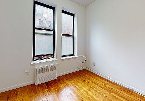 4th image of 307 E 77th St APT 4E