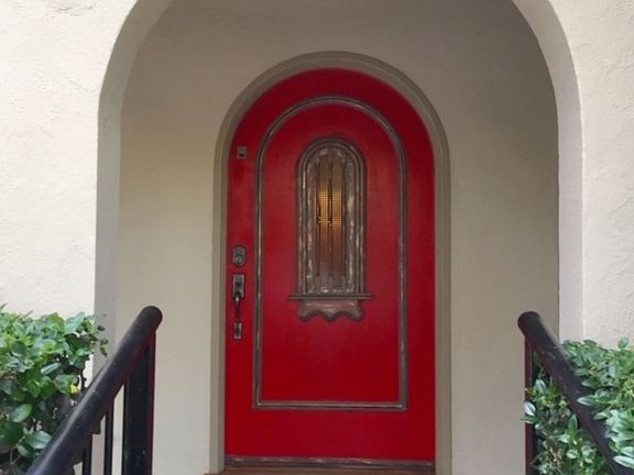 3rd image of 2241 N Beachwood Dr