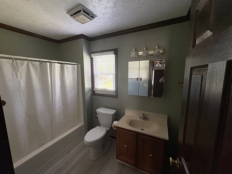 9730 Brown Ave NW — Photo 10