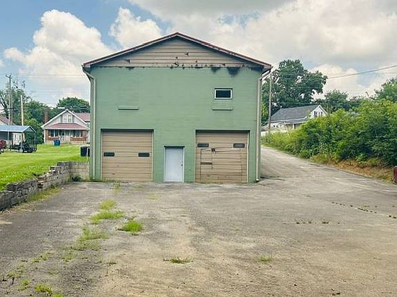 2nd image of 321 S Central Ave