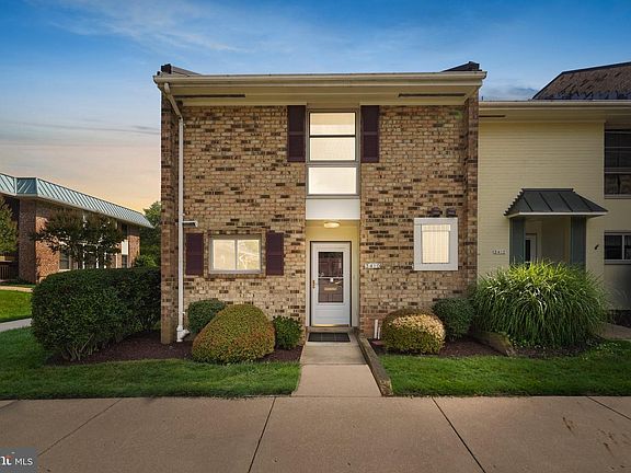 3rd image of 3410 Chiswick Ct Unit 46-A