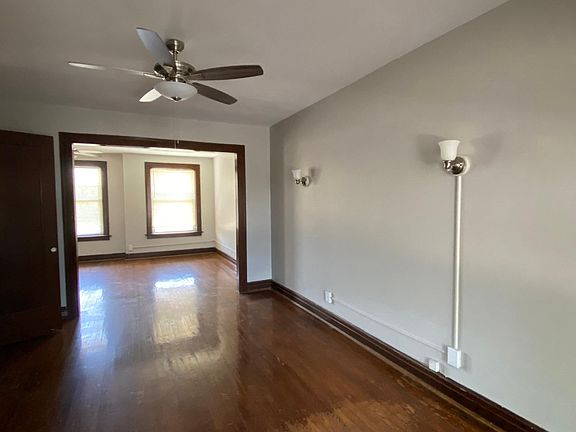 4th image of 5705 S Broadway APT C