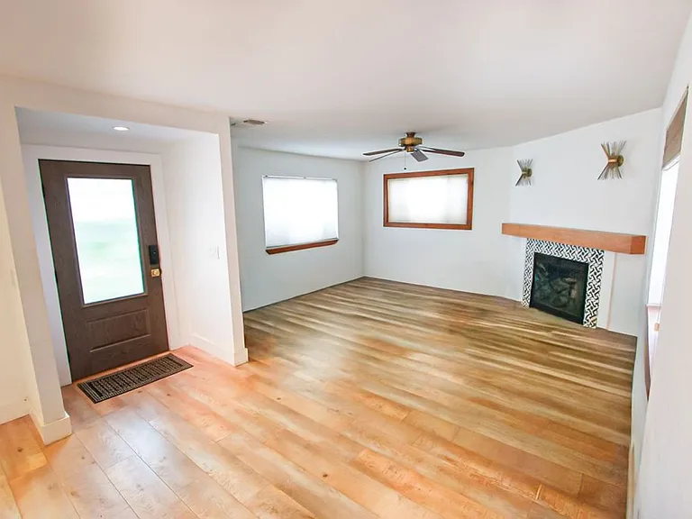 20351 Harvard Way — Photo 4