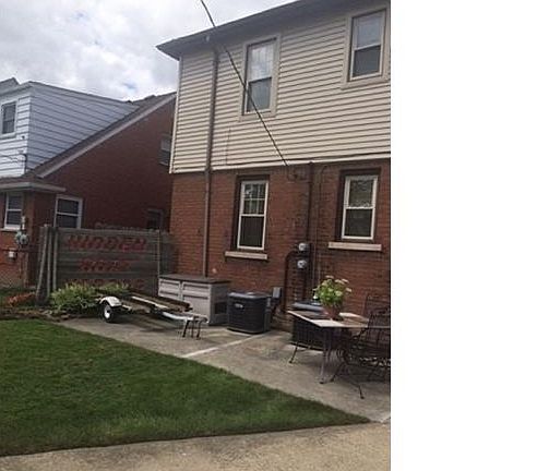 3rd image of 927 Winchester Ave