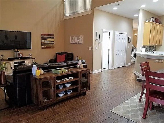 5th image of 12704 Burmah Ct