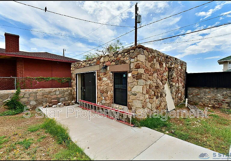 2906 Wheeling Ave — Photo 44