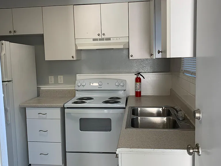 774 Acosta St #1 — Photo 6