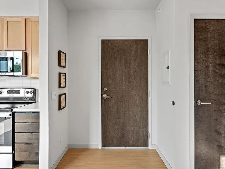 1515 Marshall Ave — Photo 6