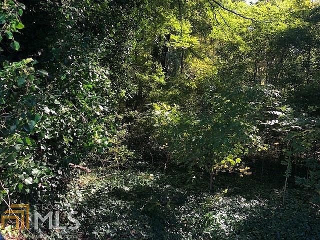 2nd image of 2990 Stone Rd