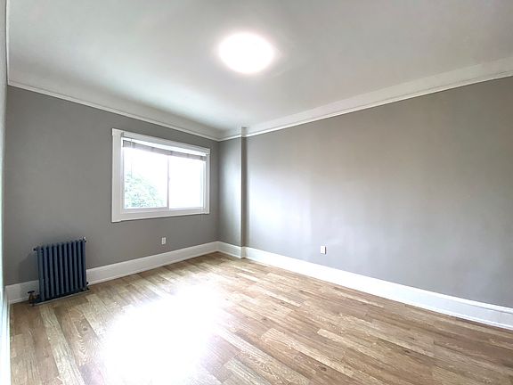 3rd image of 1441 Clay St APT 4