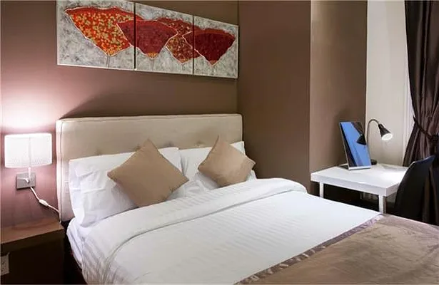 Rented by Hudson Real Estate International LLC | media 11