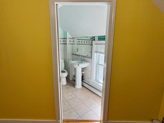 5th image of 52 Quincy St #2