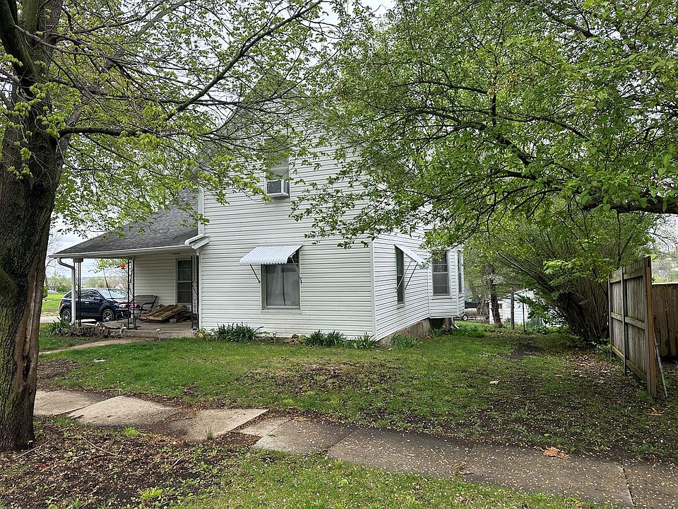 2nd image of 706 N Fillmore St