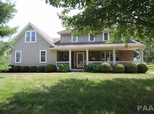 806 Dogwood Dr, Washington, IL 61571