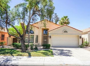 221 E Vaughn Ave, Gilbert, AZ 85234