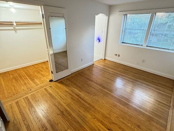 4th image of 1350 33rd Ave APT 1