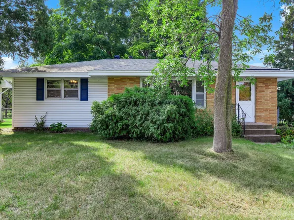 6564 Pierce St NE, Fridley, MN 55432