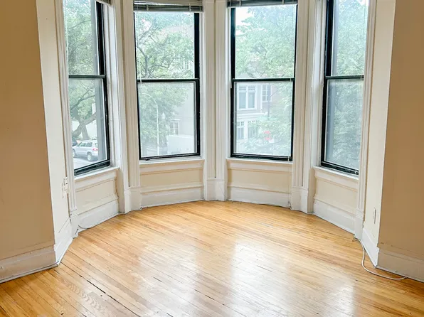 703 W Willow St, Chicago, IL
