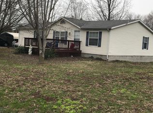97 Sunset Gardens Dr, Murphysboro, IL