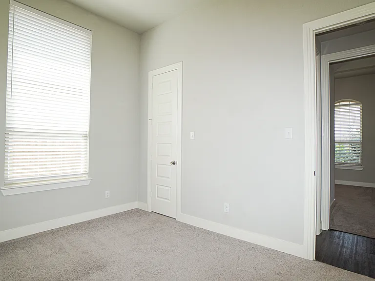 2251 Brookside Dr — Photo 7
