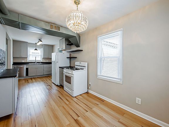 4th image of 53 E Hudson
