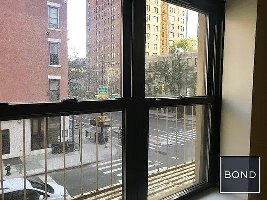 Rented by Bond New York | media 4