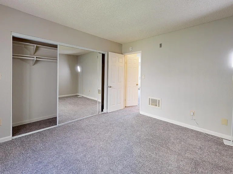 Point Loma Bay Apartments | Coastal Living Near the Beach — Photo 48