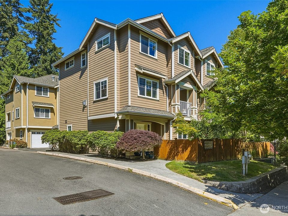 1st image of 21410 50th Avenue W #2