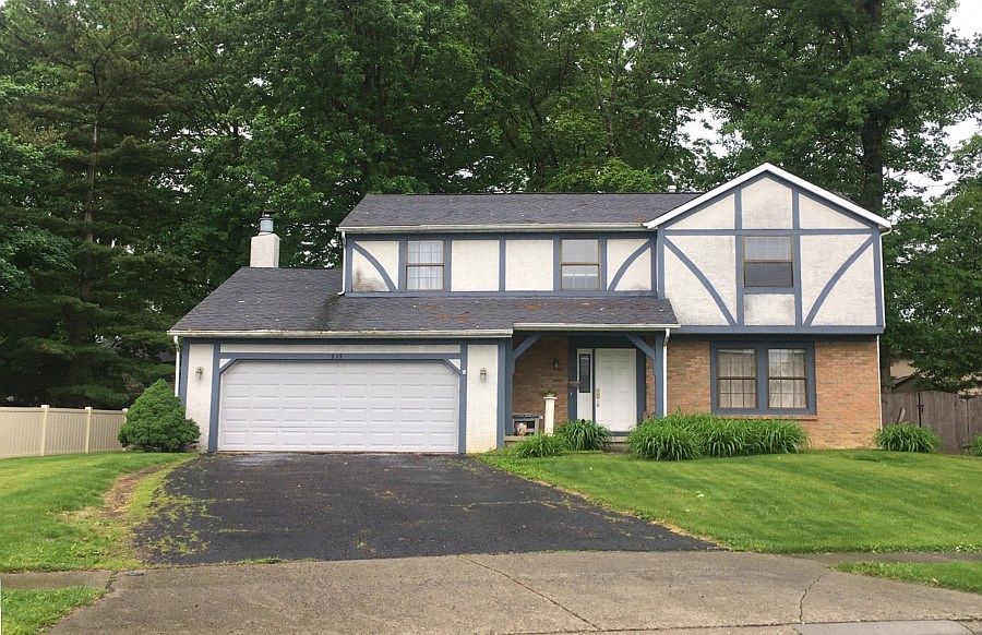 1st image of 215 Lake Dr SW