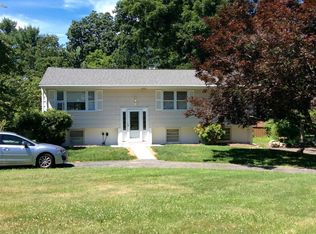 8 Avery Rd, Carmel, NY 10512